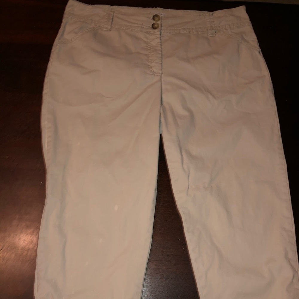 Capris - Picture 2 of 7